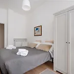 Melo Modern Apartment