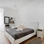 Melo Modern Apartment